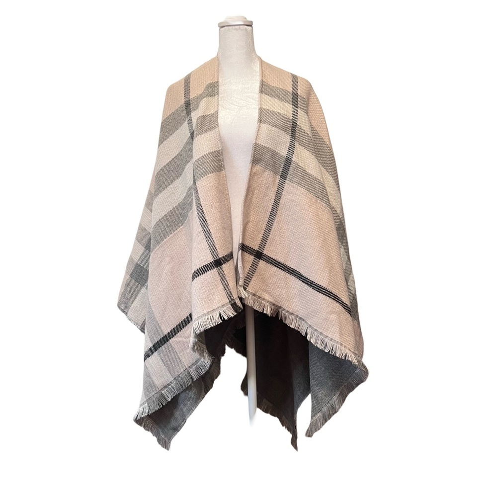 Banana Republic light pink & gray plaid reversible shawl poncho wrap fall trendy